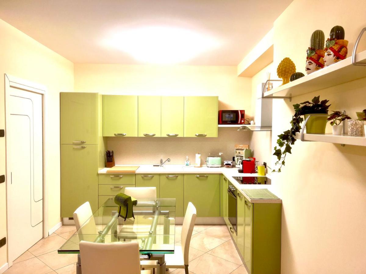 Apartamento Limone Downtown Limone sul Garda Exterior foto