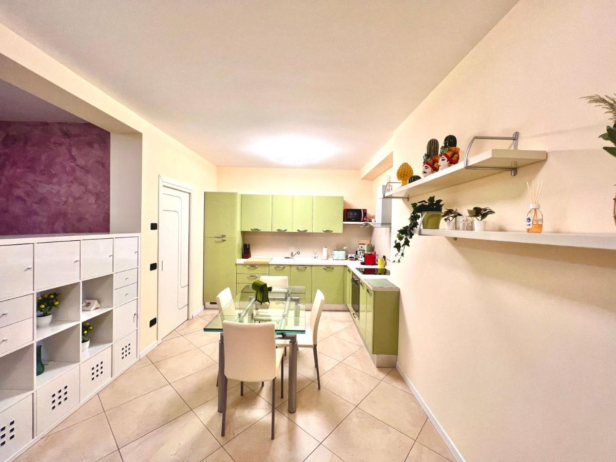 Apartamento Limone Downtown Limone sul Garda Exterior foto