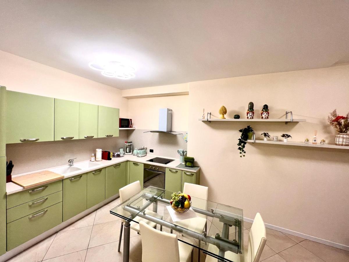 Apartamento Limone Downtown Limone sul Garda Exterior foto