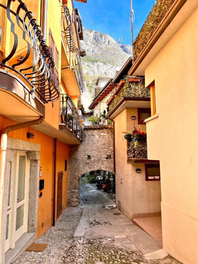 Apartamento Limone Downtown Limone sul Garda Exterior foto